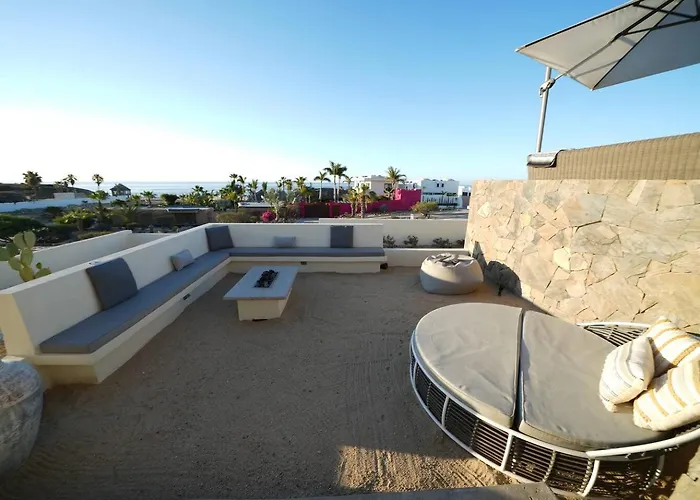 8br Estate, Pool, Hot Tub, 4 Holiday home San Jose del Cabo