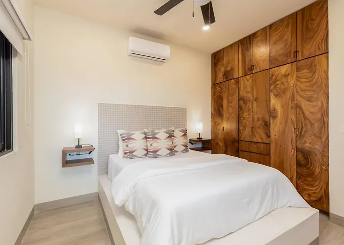 8br Estate, Pool, Hot Tub, 4 *