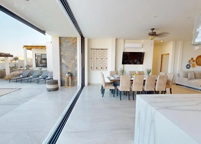 8br Estate, Pool, Hot Tub, 4 Сasa de vacaciones *